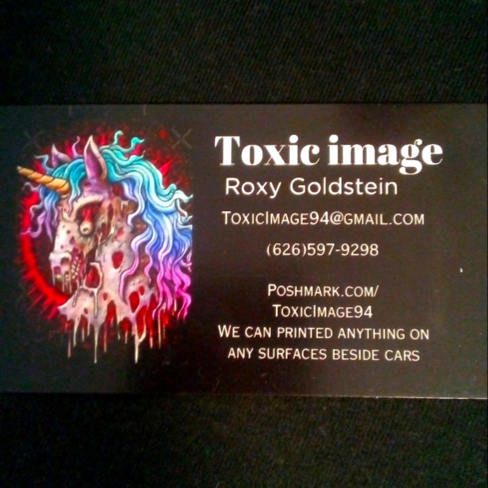 Lord of the Ring Golem holding precious "the ring" size medium